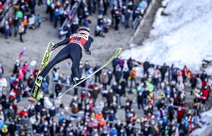 Das angehängte Foto kann unter der Quellenangabe „SPORTFIVE“ verwendet werden. Es zeigt den österreichischen Skispringer Stefan Kraft.