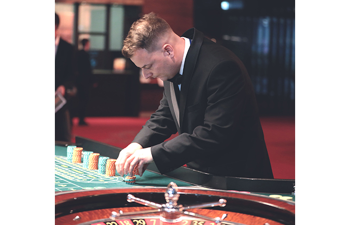 Sieger in der Kategorie "Best Cutting Chips" bei der Bavarian Dealer Championship in der Spielbank Bad Wiessee wurde Zdenek Hobza von der Spielbank Bad Steben. Foto: SLSV