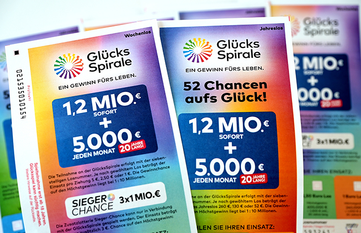 Wochenlose und Jahreslose der GlücksSpirale. Foto: SLSV