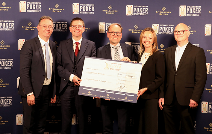 4.250 Euro Spende für Diakonie Feuchtwangen