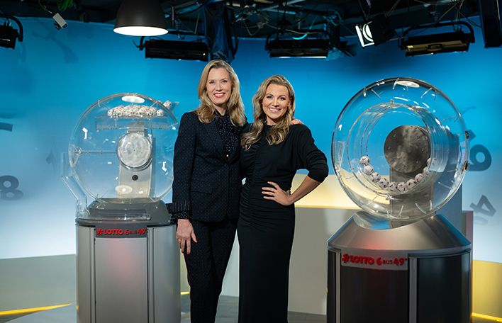 Saartoto. Franziskareichenbacher (links) und Miriam Hannah. Foto: Anton Minayev