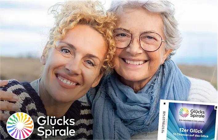 Werbemotiv: Mutter und Tochter freuen sich über das 12er Glück der GlücksSpirale.
